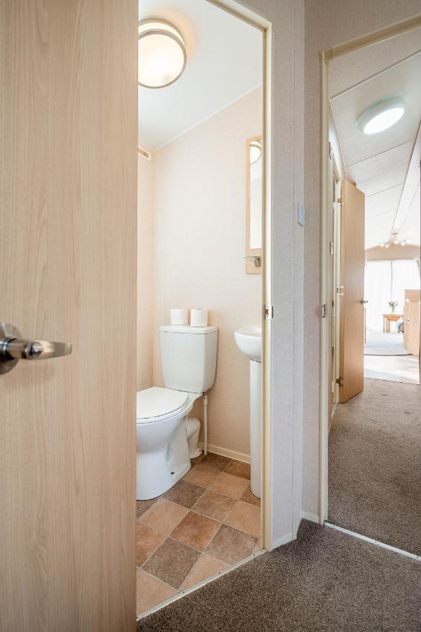 Lyons Retreat Apartment Lossiemouth Bagian luar foto